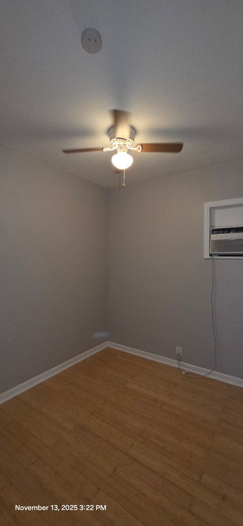 Building Photo - Mahncke Park ~ 2bd/1ba ~ Cozy Apartment