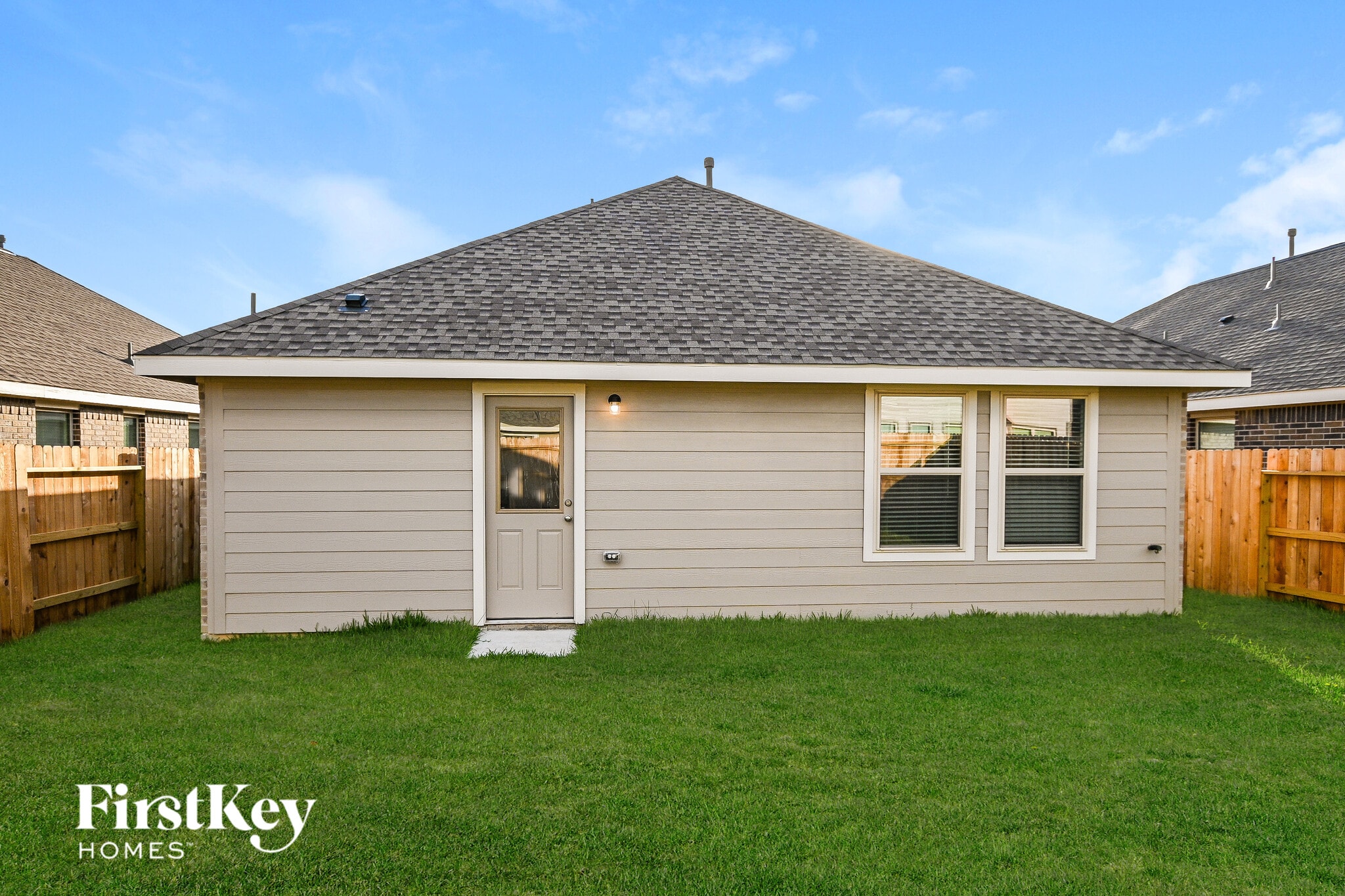 Building Photo - 18446 Summit Ranch Dr
