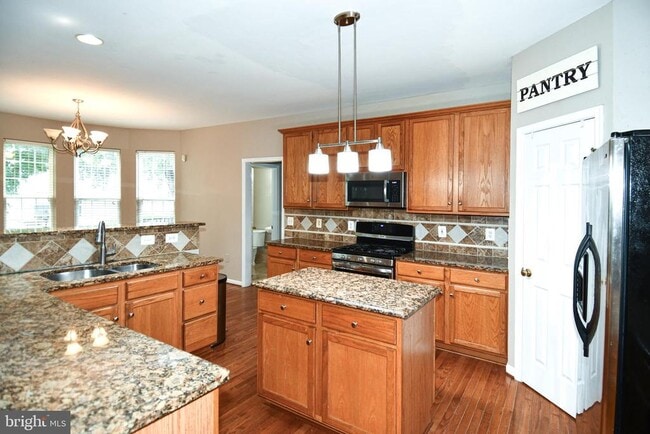 Building Photo - 13039 Quate Ln