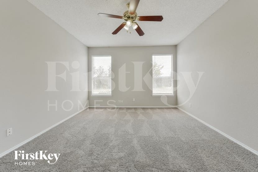 Building Photo - 1325 River Ridge Rd