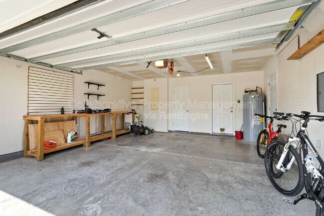 Building Photo - 47 Glenwood Ct