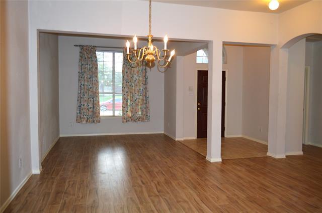 Building Photo - 3402 Ashleaf Dr