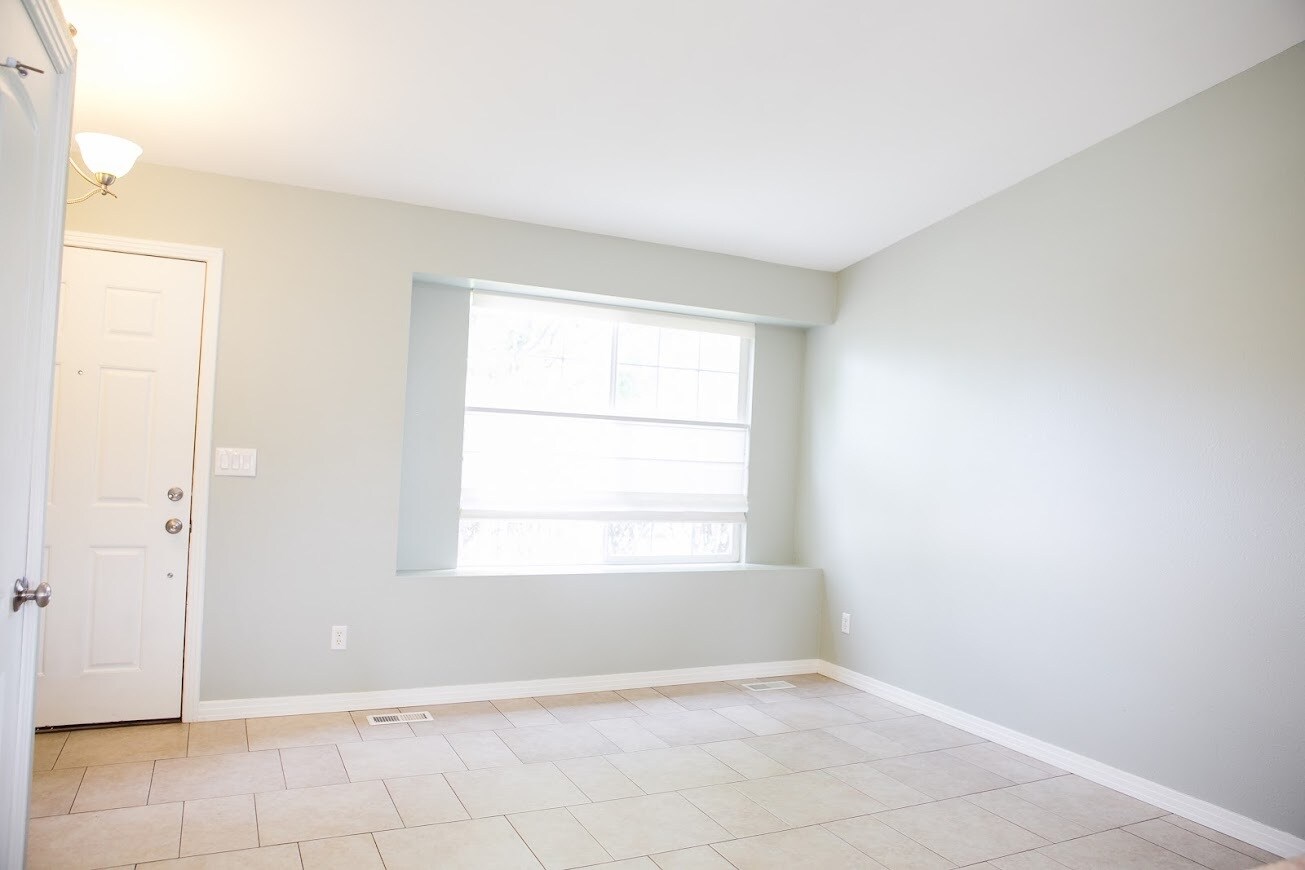 Building Photo - 4780 W 125th Ave