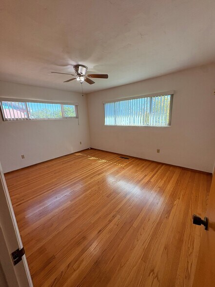 Building Photo - 4568 Alice St