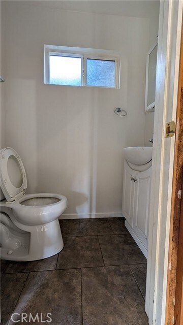 Building Photo - 546 Griswold Ave