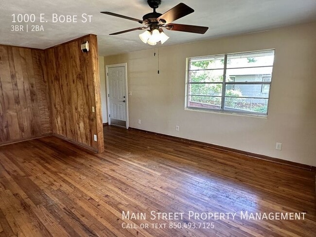 Building Photo - 1000 E Bobe St