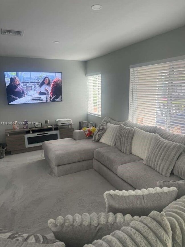 Building Photo - 1001 NW 148th St