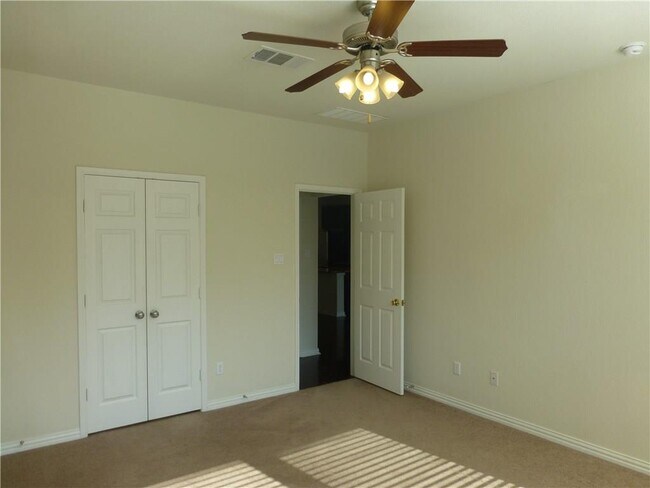 Building Photo - 16029 Hampton Bliss Trce