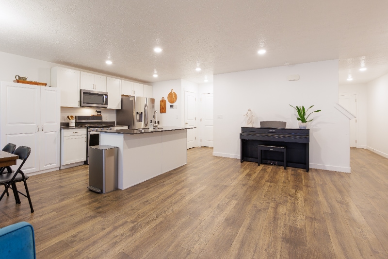 Building Photo - 1859 S 410 W