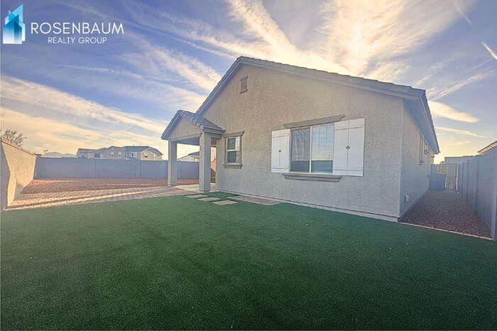 Building Photo - 3903 101st Dr