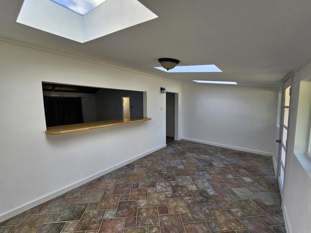 Building Photo - 1008 Manzanita Dr
