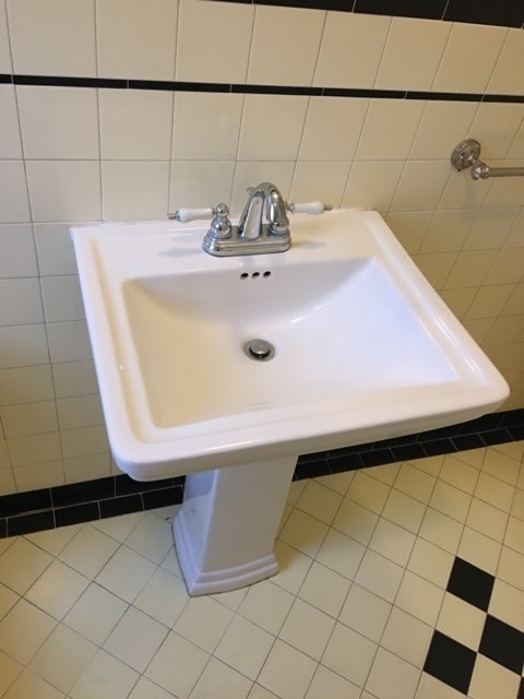 Building Photo - VOGT-120 West Pacheco