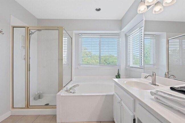 Building Photo - 7604 Vail Valley Dr