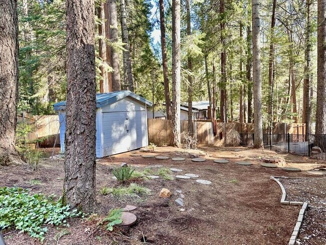 Building Photo - 13590 Red Dog Rd