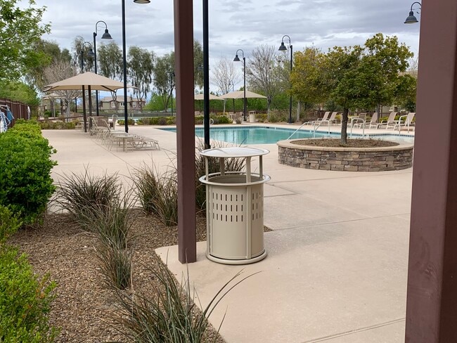 Building Photo - 1881 W Alexander Rd