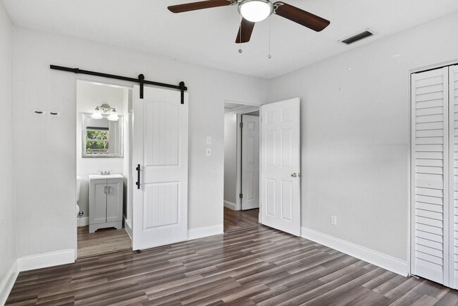 Building Photo - 3 Bedroom home in Belle Isle