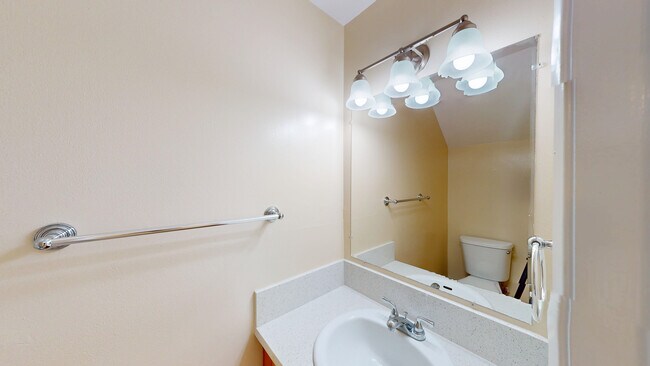 Building Photo - 18225 Happy Ln
