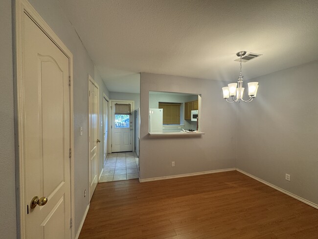 Building Photo - 11901 Swearingen Dr