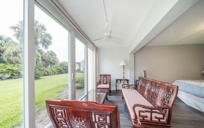 Building Photo - 1814 Presidential Way