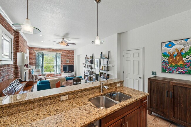 Building Photo - 1438 Franklin St