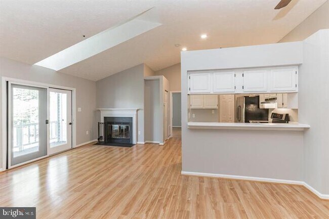 Building Photo - 12205 St Peter Ct