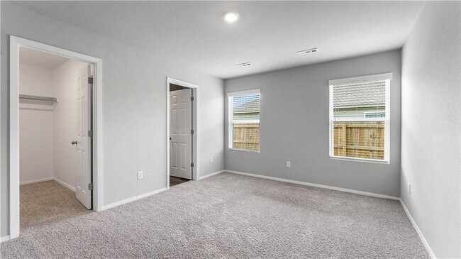 Building Photo - 1405 S Corsac St