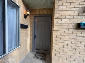 Building Photo - 69 Northrup Dr