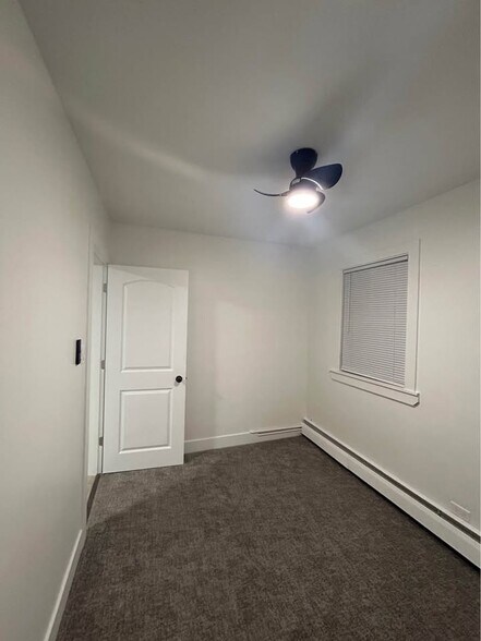 Building Photo - 4915 Egandale Ave