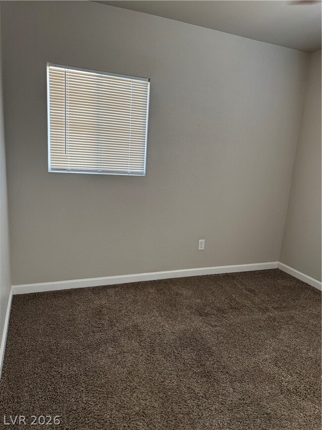 Building Photo - 470 Hunter Dr