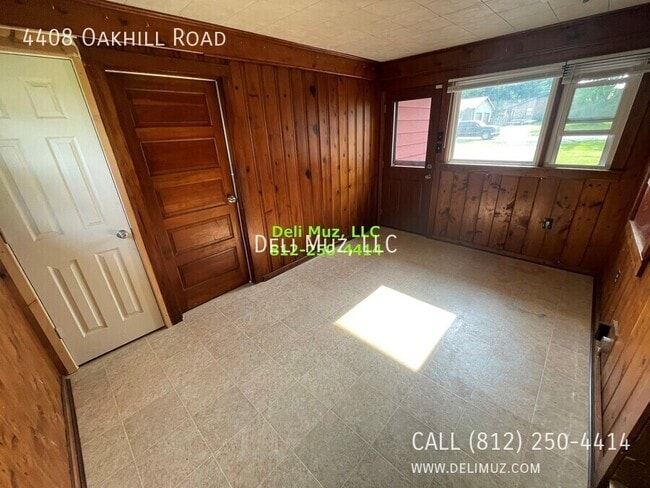 Building Photo - 4408 Oak Hill Rd