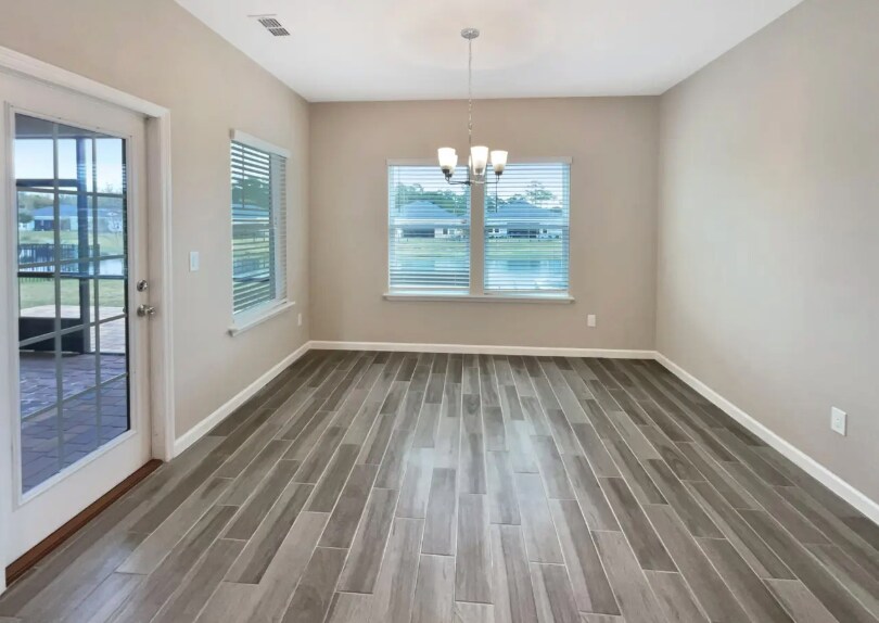 Building Photo - 2861 Brambleton Pl