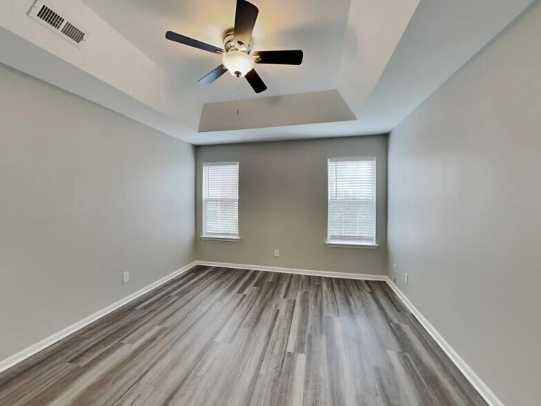 Building Photo - 1116 William Wiley Dr