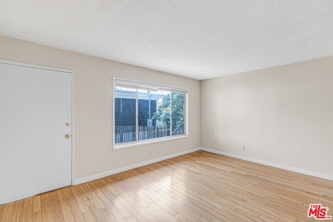 Building Photo - 2435 2nd St