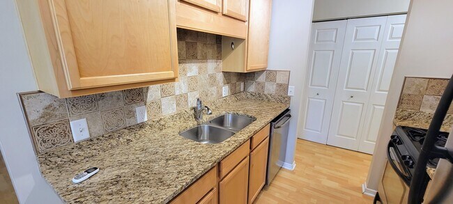 Building Photo - 3540 Hennepin Ave