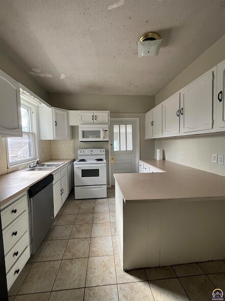 Building Photo - 810 Exchange St