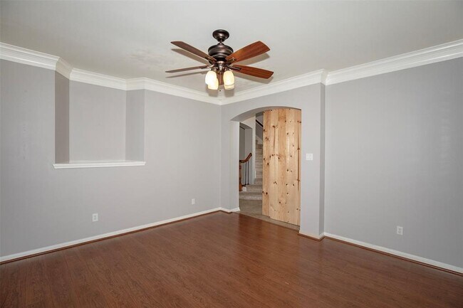 Building Photo - 2109 Enchanted Lake Dr