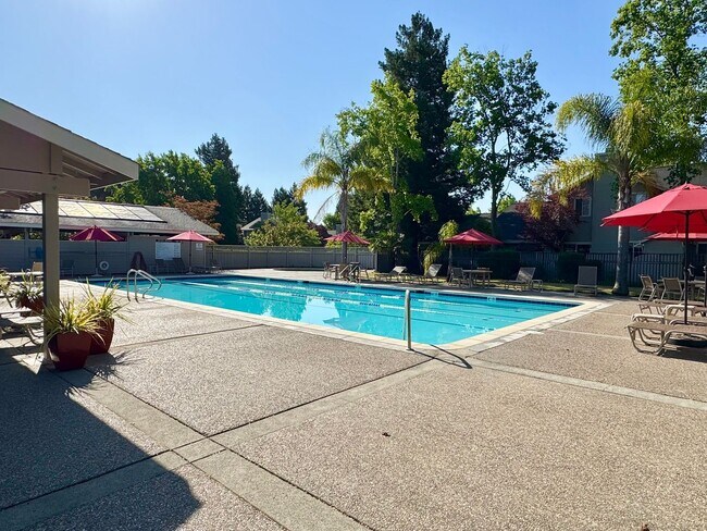 Building Photo - Napa, Gated Community Single Story 2 Bedro...