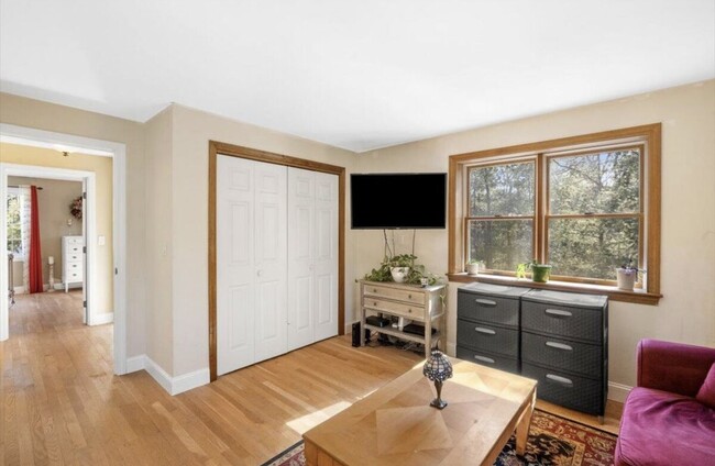 Building Photo - 35 Samoset Rd