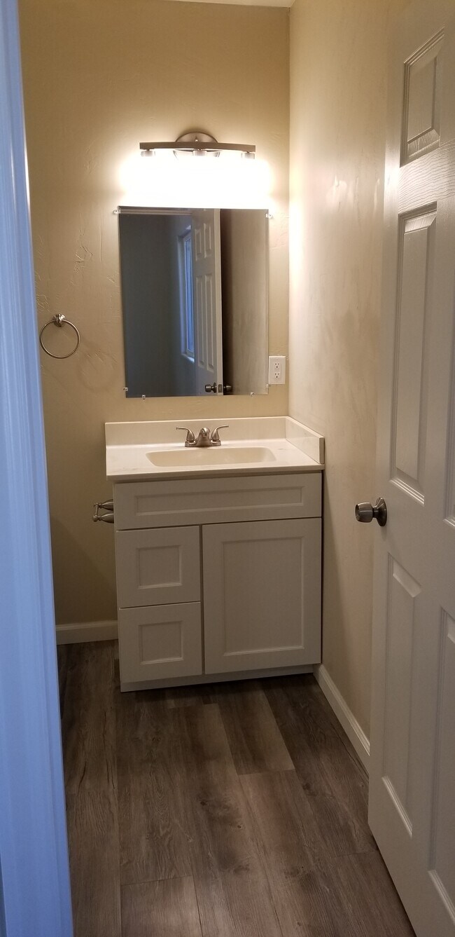 Building Photo - 100 S 13th Street