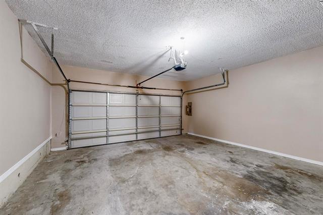 Building Photo - 1908 N Irving Heights Dr