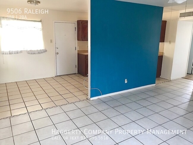 Building Photo - Northeast El Paso 3 bed