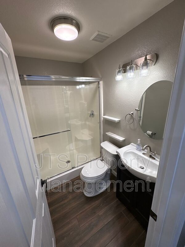 Building Photo - 6521 Turnstone Way