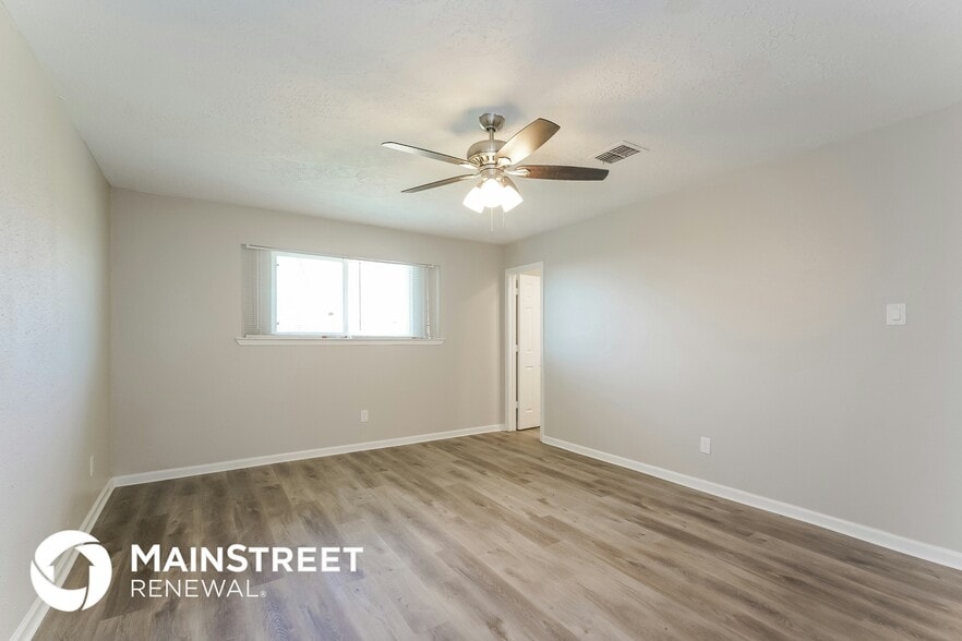 Building Photo - 1214 Twining Oaks Ln