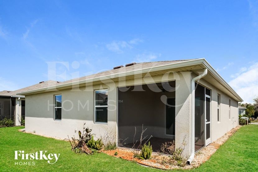 Building Photo - 27993 Arrowhead Cir