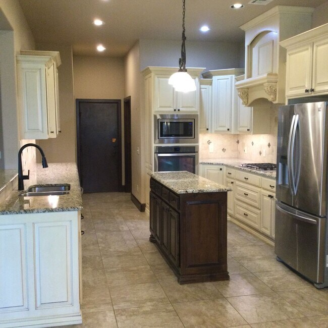 Building Photo - 17409 Melville Ln