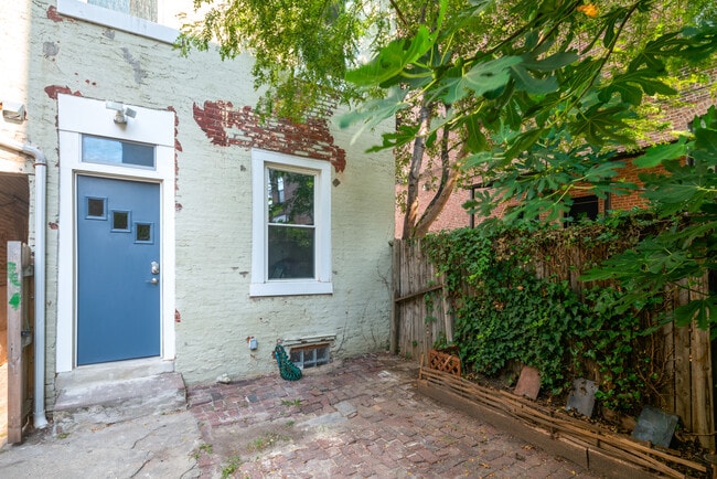 Primary Photo - 1521 Palethorp St