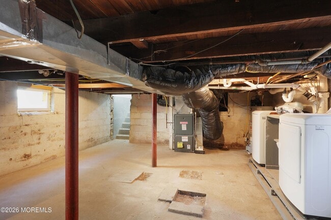 Building Photo - 1216 8th Ave