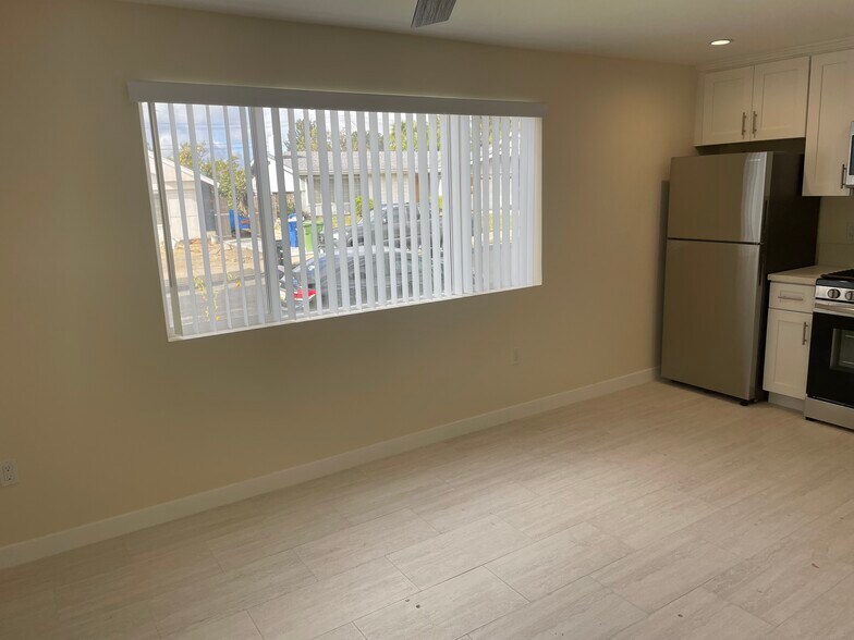 Building Photo - 12120 Rahn Ave