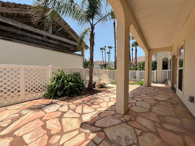 Building Photo - Resort-Style Island Living at Joya Del Mar!