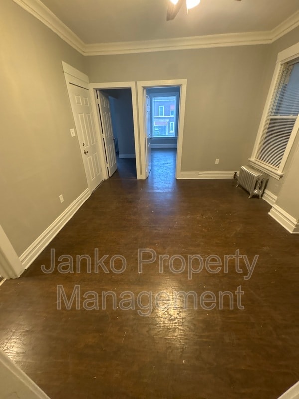 Building Photo - 7132 S Ingleside Ave